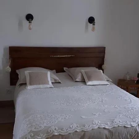 Chez Celine Bed & Breakfast *