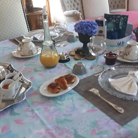 Chez Celine Bed & Breakfast *