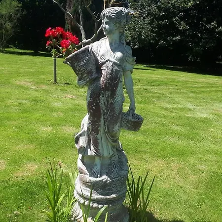 Chez Celine Bed & Breakfast Sens-de-Bretagne